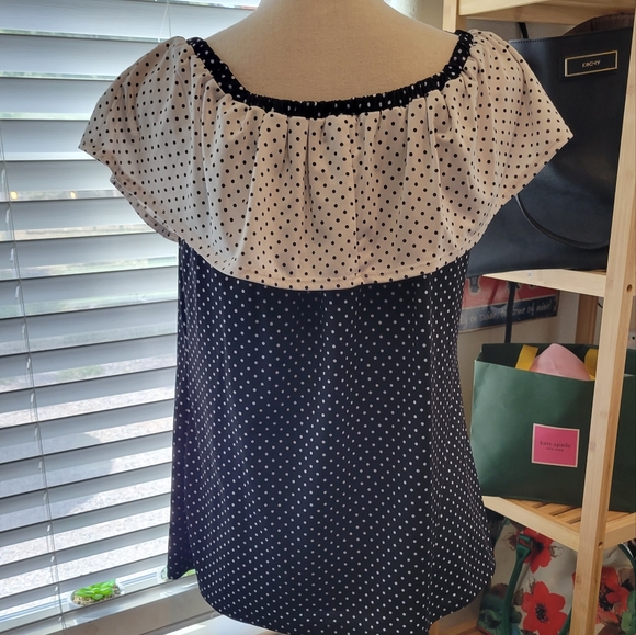 Women's blue/white polka dots top - Picture 3 of 6